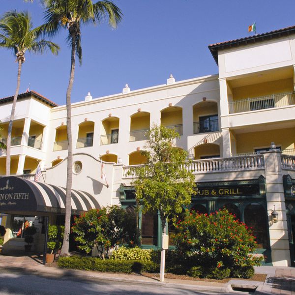 Inn on Fifth - voorkant