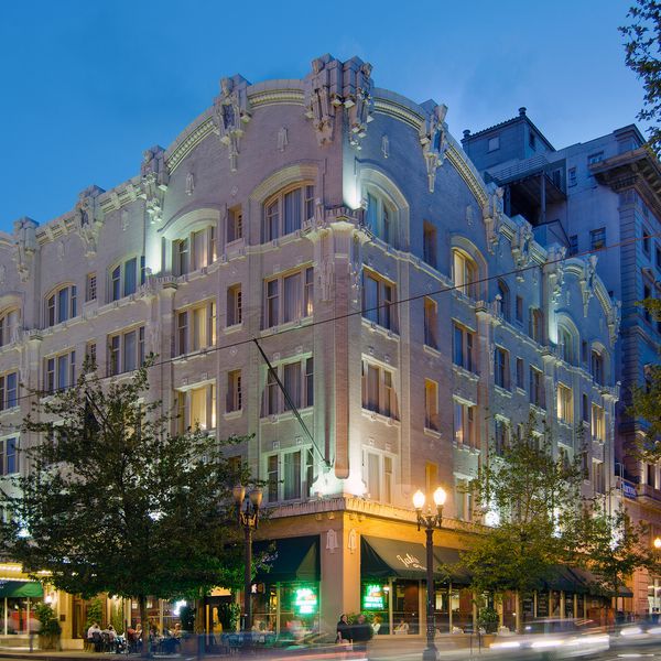 Sentinel Hotel - Exterior