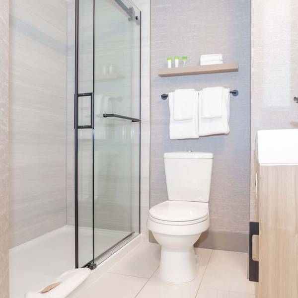sandman hotel vancouver city centre - badkamer