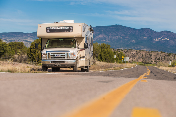 Hit the road met Road Bear RV!