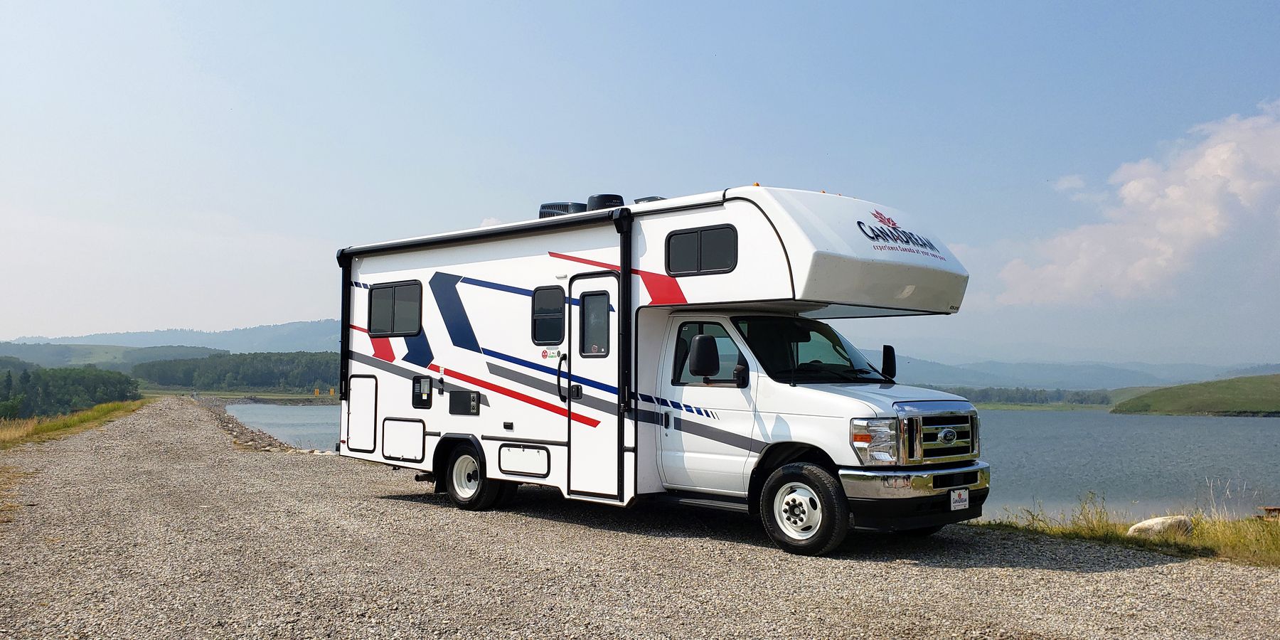 Compact Motorhome MHC_Canada_External_005