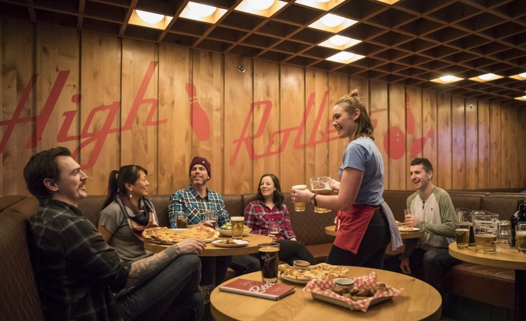 Pins, Pints and Pizza. Doets Reizen Experience Map