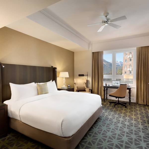 Fairmont Banff Springs Hotel - Deluxe Room