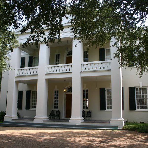 Monmouth Plantation B&B - exterior