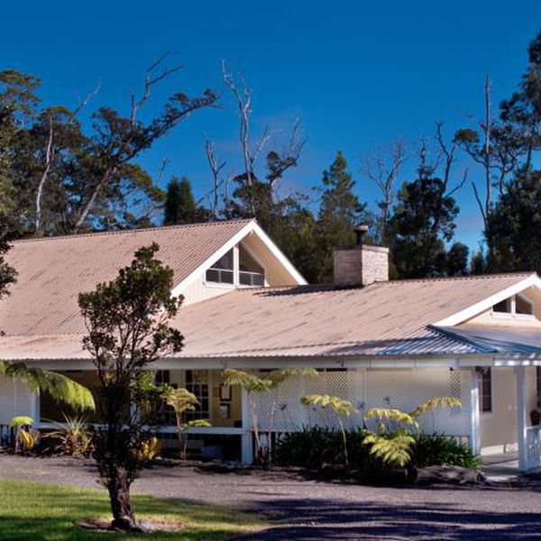 Lokahi Lodge Exterior