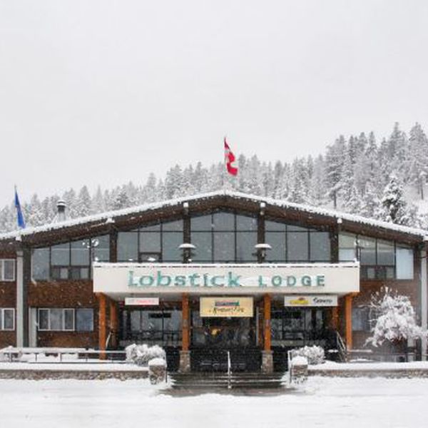 Lobstick Lodge Winter1