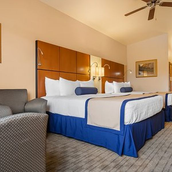 BW Plus Silver Saddle Inn - room1