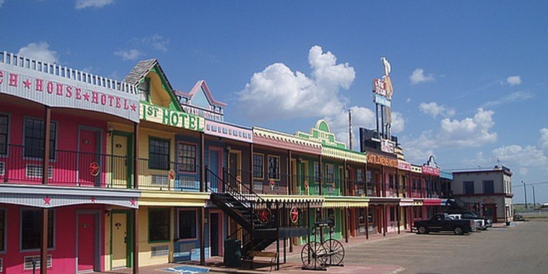 Big Texan Motel - exterior