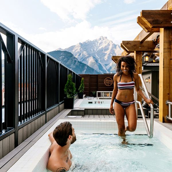 Mount Royal Hotel Banff - 01