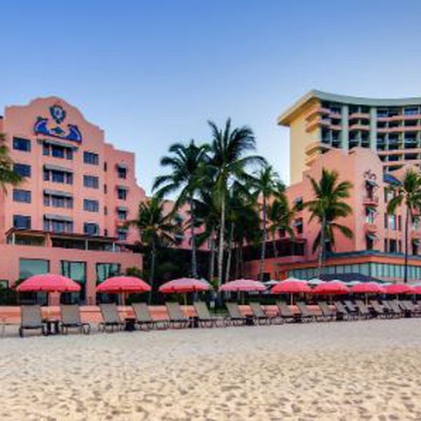 Royal Hawaiian Vooraanzicht