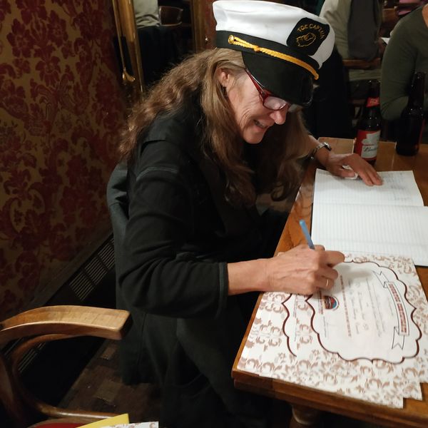 Sour Toe Cocktail - Dawson City - Yukon - Canada - Doets Reizen