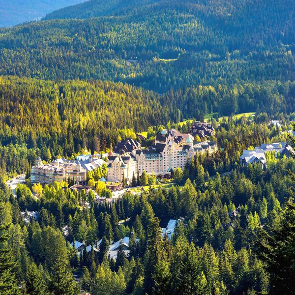 Fairmont Chateau Whistler - ext