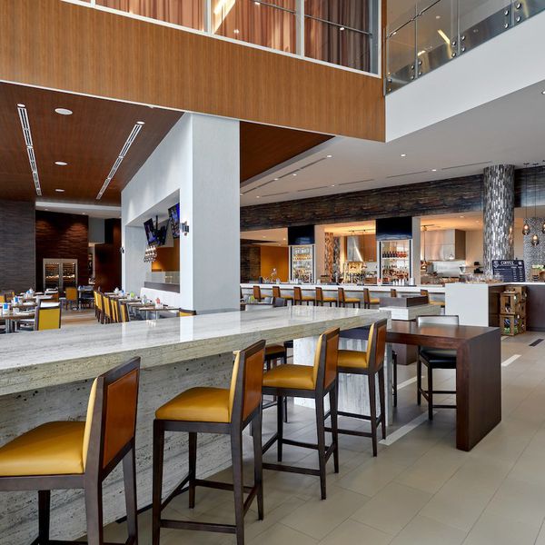 Calgary Airport Marriott In-Terminal - restaurant