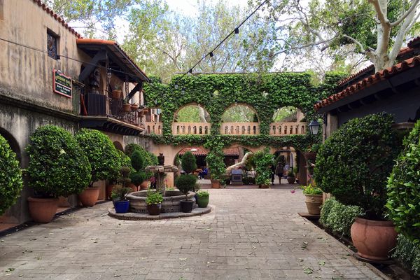 Tlaquepaque shopping Mall - Sedona - Arizona - Doets Reizen