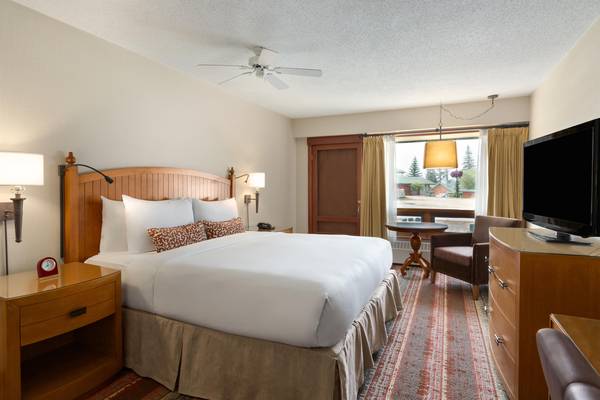 Fairmont Jasper Park Lodge in Jasper National Park Canada - Wintersport Canada - Doets Reizen