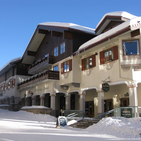 Sun Peaks Lodge - aanzicht winter