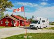 Met de camper van Owasco RV bij de Ten Mile Point Trading Post in Ontario