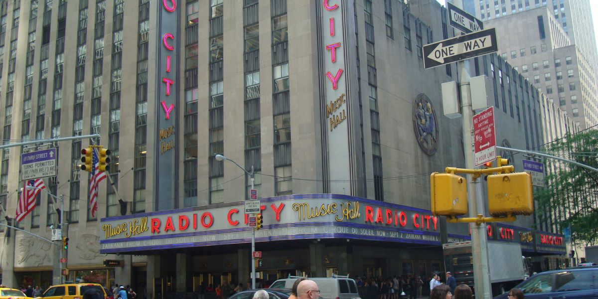 Radio City Music Hal - Rockefeller Center - New York - Doets Reizen