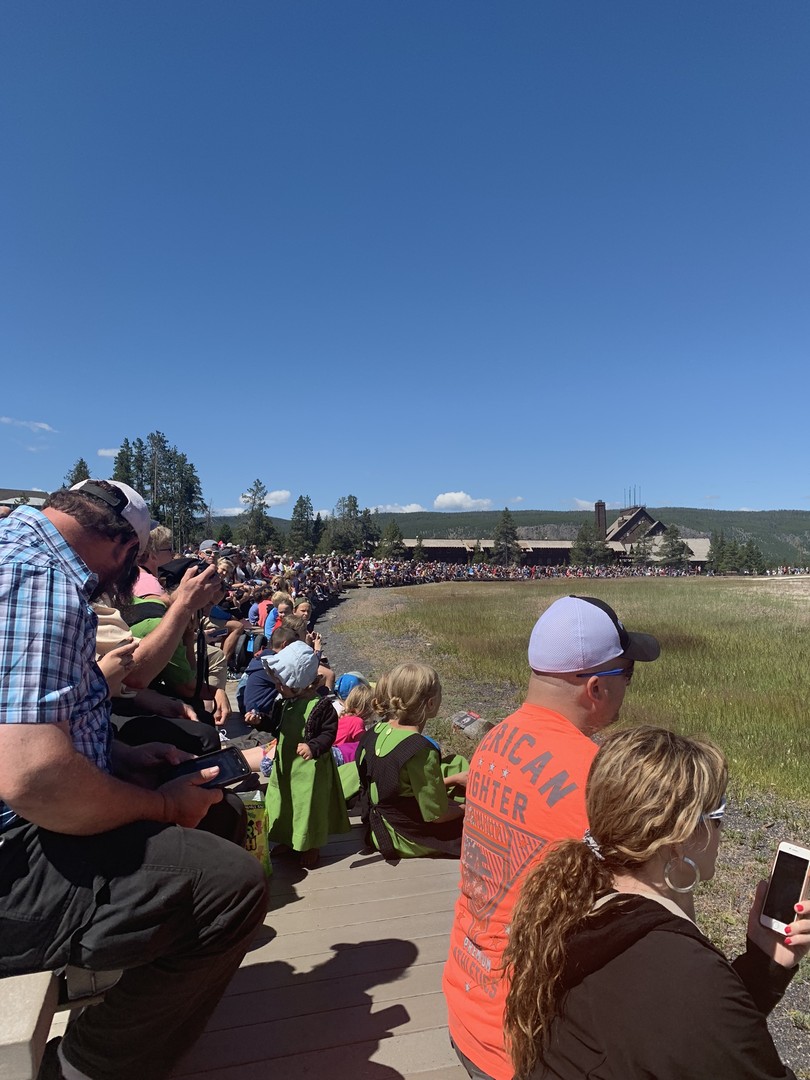 Old Faithful - Yellowstone National Park - Wyoming - Doets Reizen