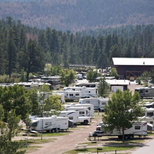 Mount Rushmore KOA at Palmer Gulch - camping