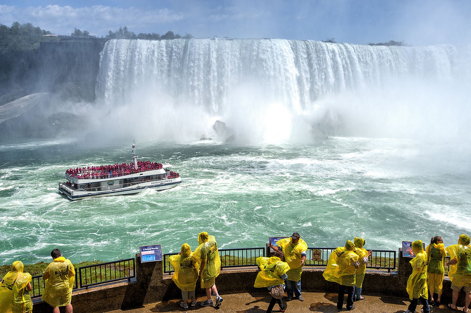Hornblower Cruise - Niagara Falls - Ontario - Canada - Doets Reizen
