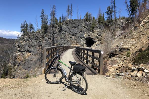Myra Canyon Trestles & Tunnels guided bike tour - Kelowna - Okanagan Valley - British Columbia - Canada - Doets Reizen