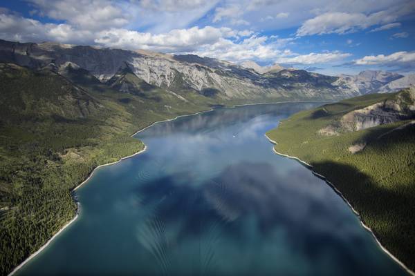 Lake Minnewanka - Banff National Park - Alberta - Canada - Doets Reizen