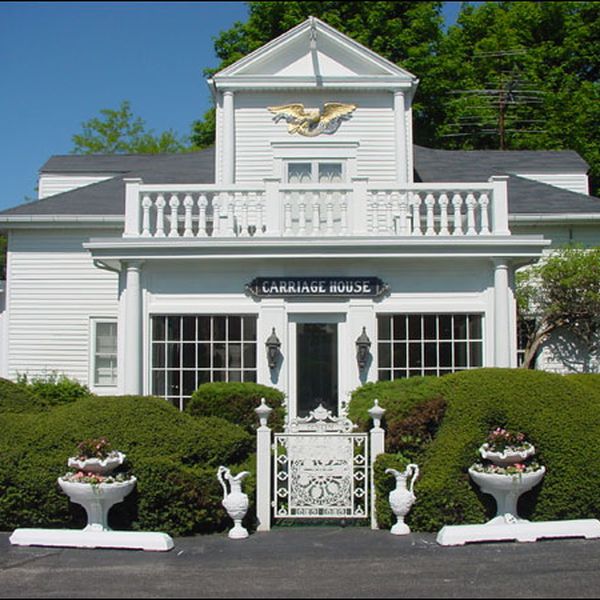 Shoreway Acres Inn - exterior