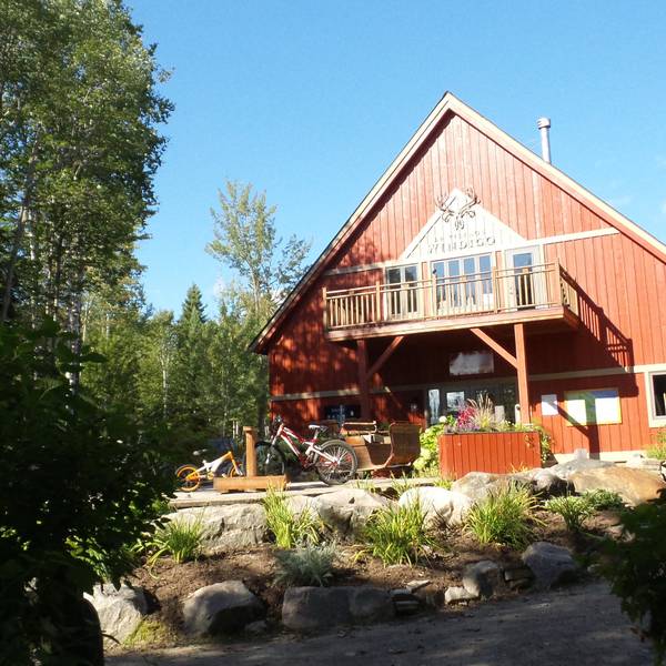 Bezoek Ferme-Neuve | Doets Reizen