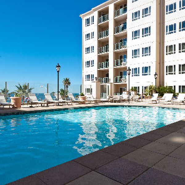 Oceanside Pier Resort Condo's - pool