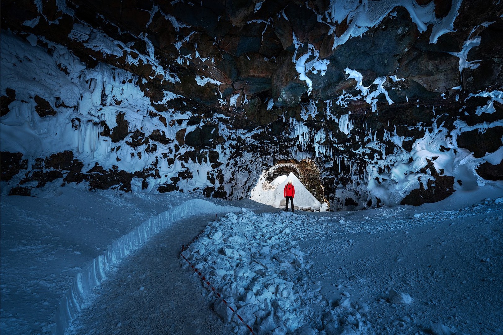 The Lava Tunnel - IJsland - Doets Reizen