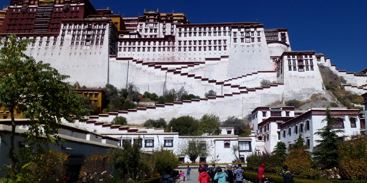 Potala Palace - Tibet - China - Doets Reizen