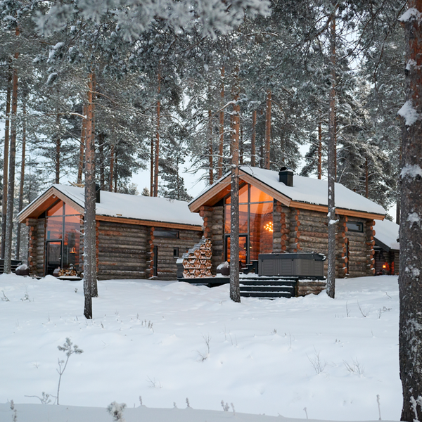Arctic Retreat - Cabin in sneeuw