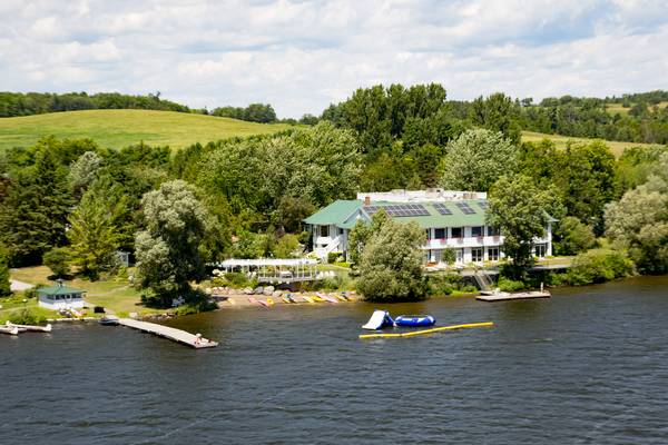 Elmhirst's Resort - Keene - Ontario - Canada - Doets Reizen