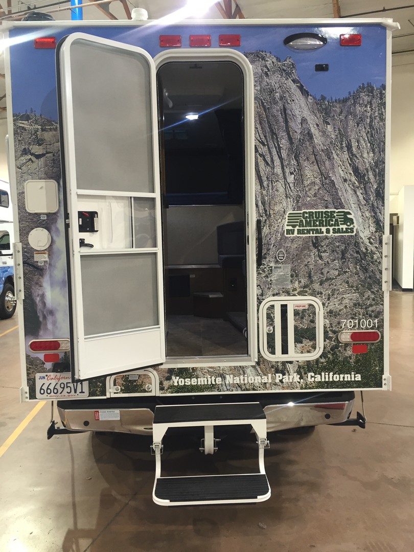 T17 Truck camper, compact maar fijn.