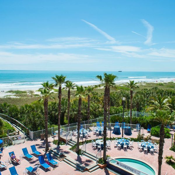 DoubleTree by Hilton Cocoa Beach - 1