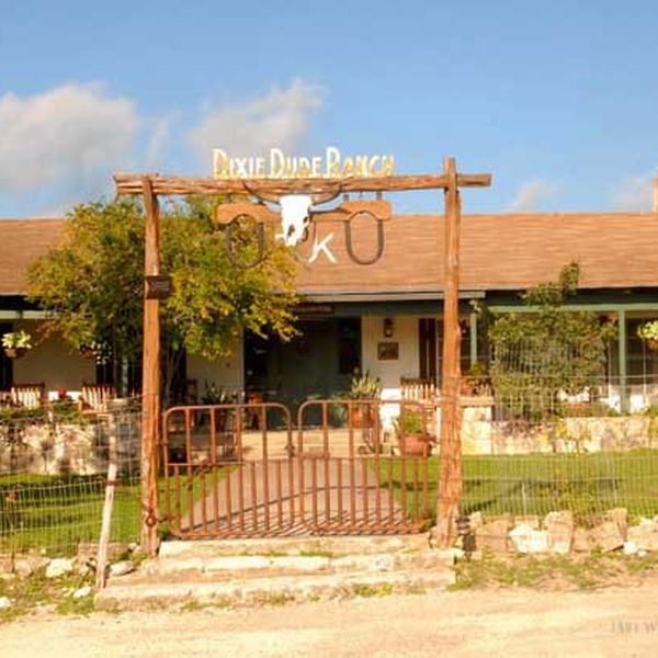 Dixie Dude Ranch - vooraanzicht
