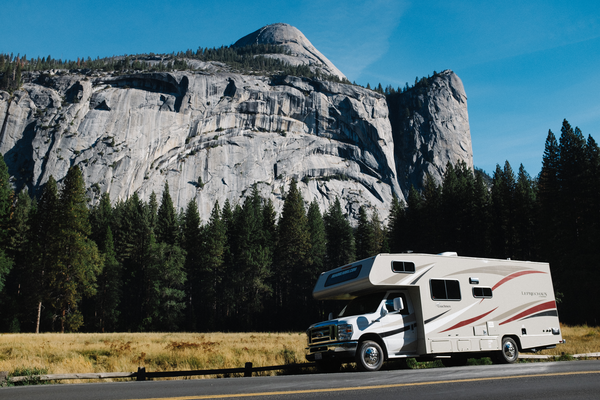 Road Bear RV in Yosemite National Park