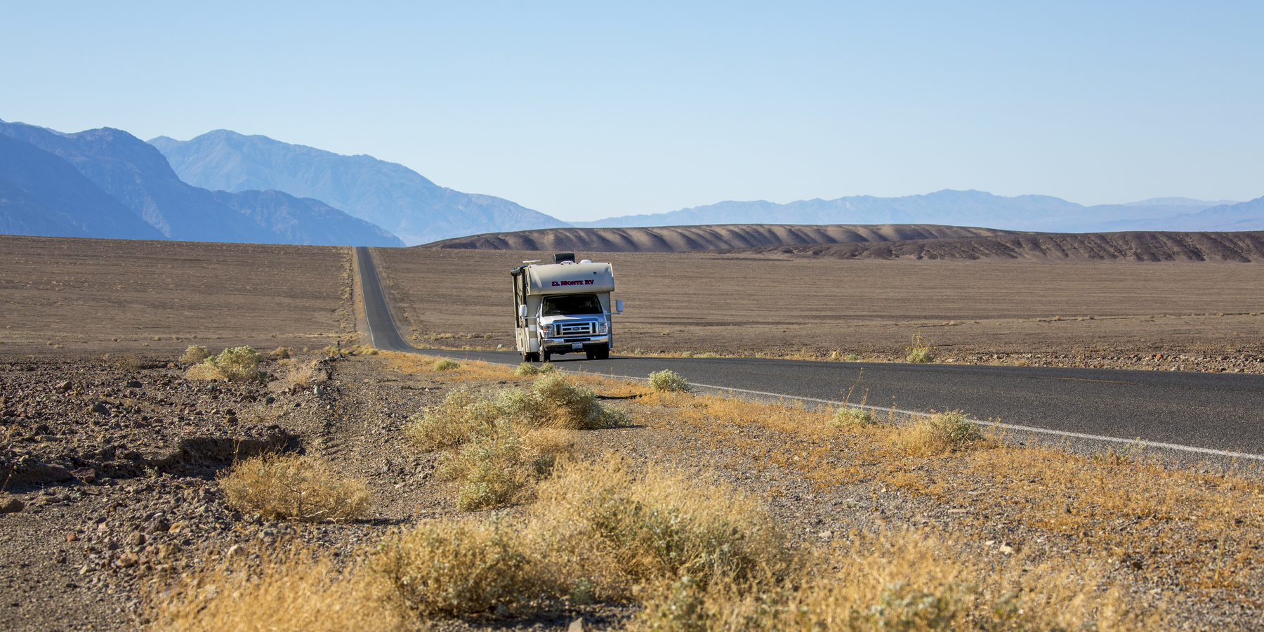 Met de camper toeren door een prachtig landschap in Zuidwest Amerika