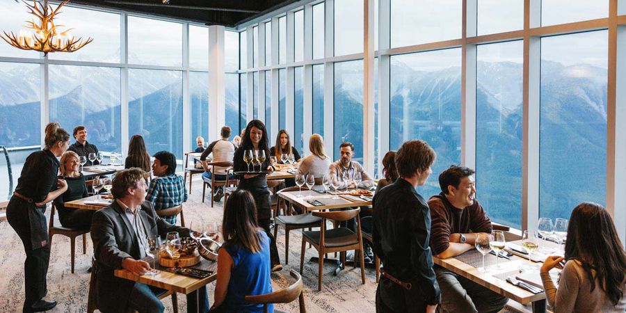 Wintersport - Sky Bistro - Banff - Alberta - Canada - Doets Reizen