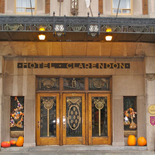 Hotel Clarendon Quebec City - aanzicht