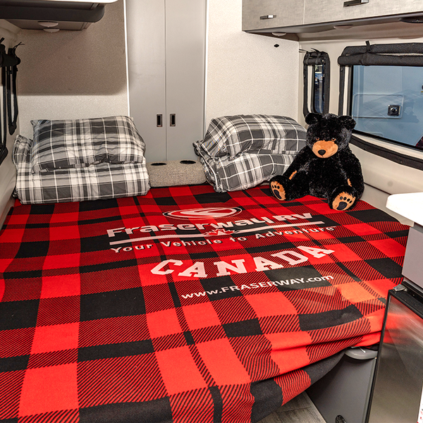 Van Conversion Four Seasons - camperreizen Canada - Doets Reizen