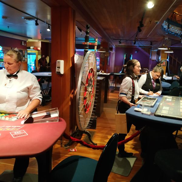 Cancan Show - Dawson City - Yukon - Canada - Doets Reizen