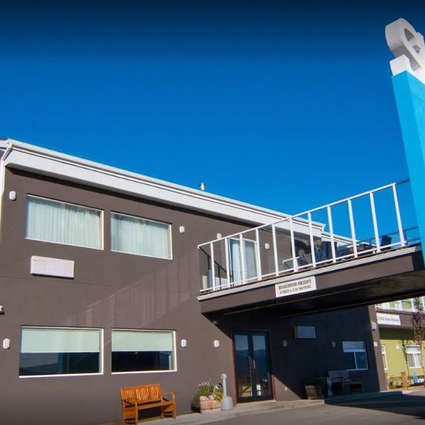 SKKY Hotel Whitehorse 1