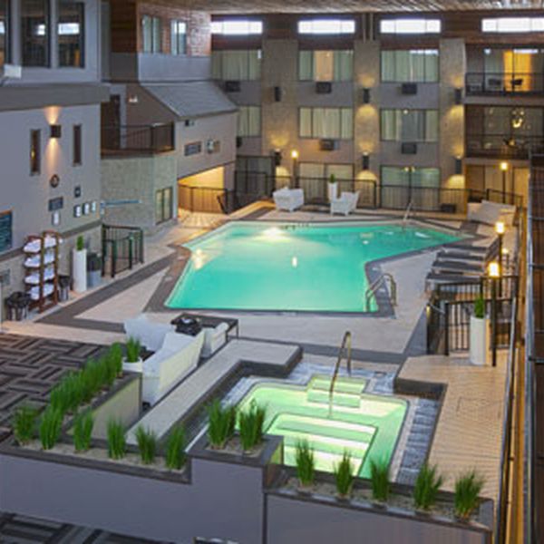 Sandman Inn Kelowna - pool