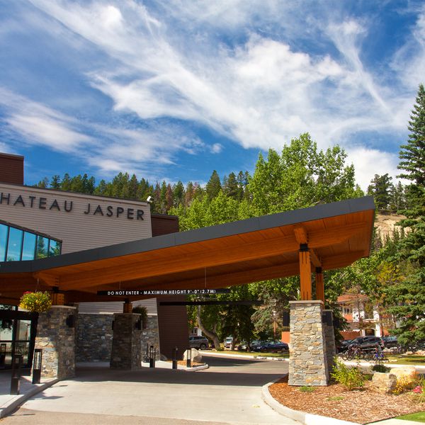 Chateau Jasper - exterior