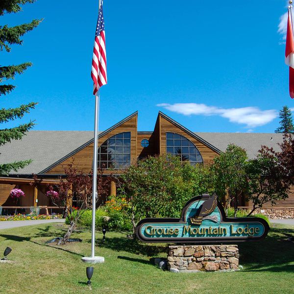 Grouse Mountain Lodge - buitenkant