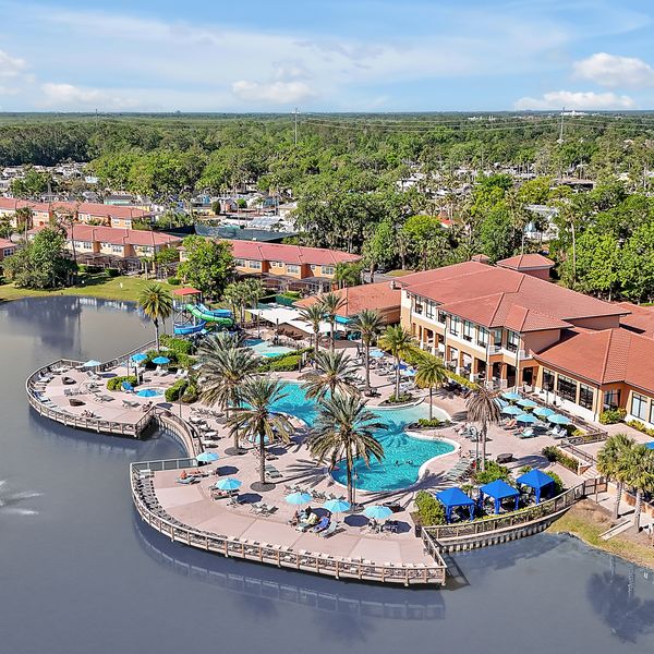 Regal Oaks Resort - Overview