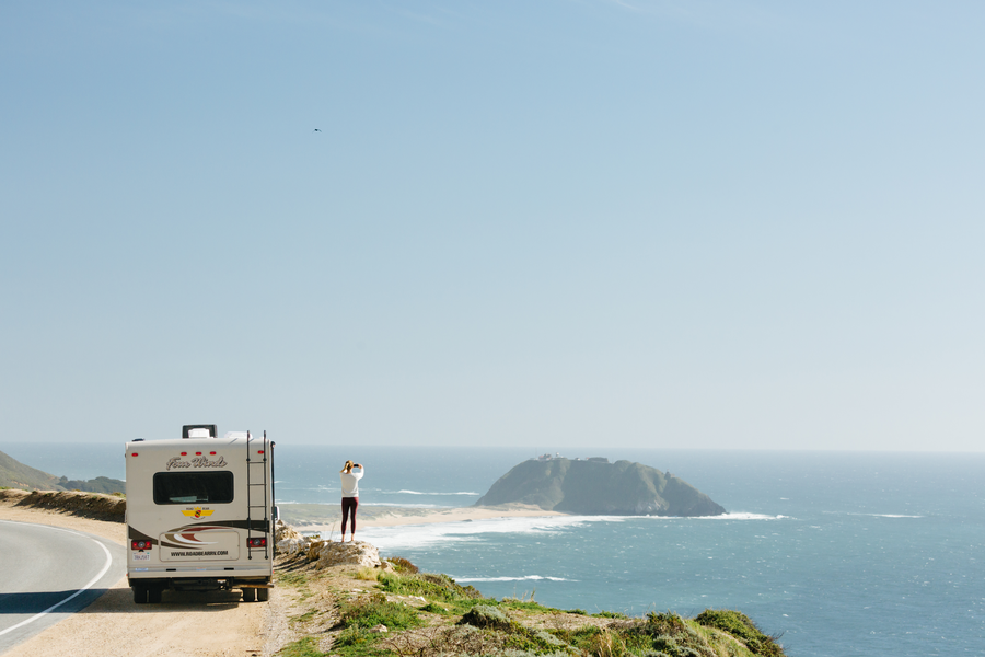 Een tussenstop met de camper langs de Pacific Ocean