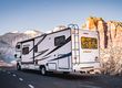 rear_parked_roadside_Amerika_camperreizen_DoetsReizen